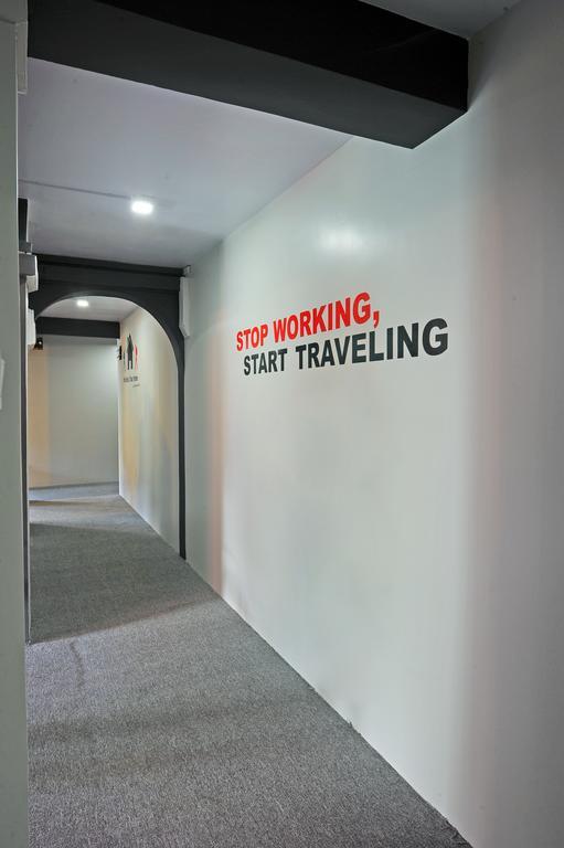 Space Boutique Hostel Γιανγκόν Εξωτερικό φωτογραφία