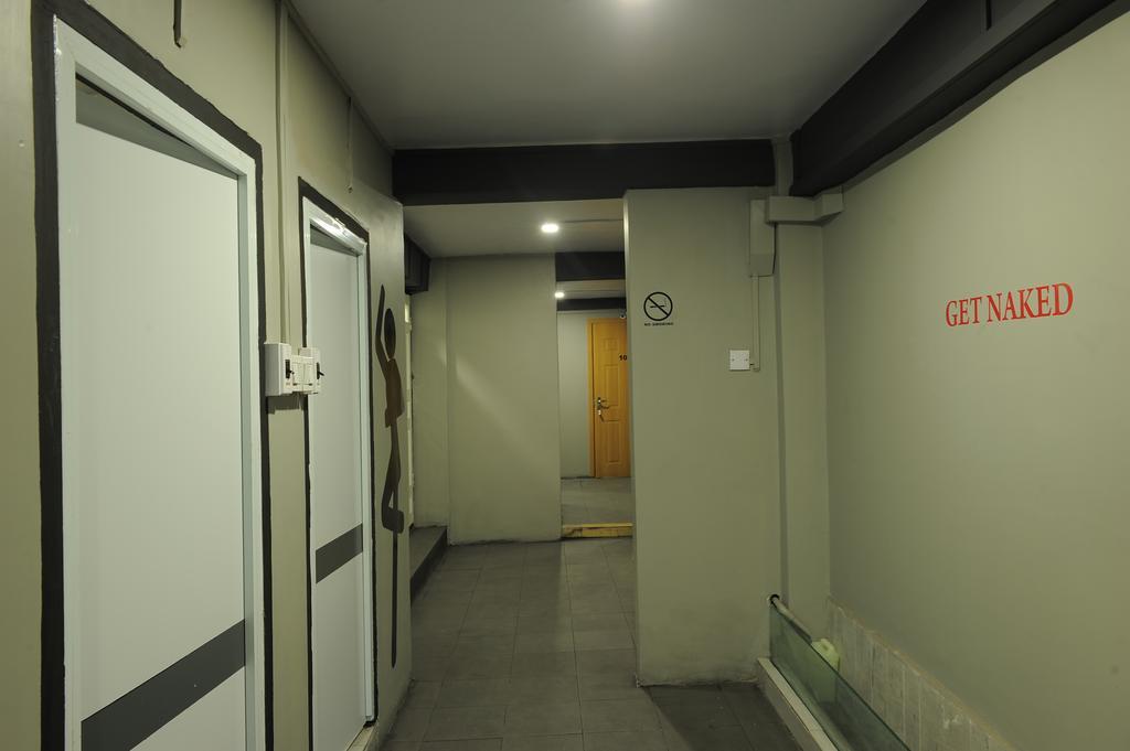 Space Boutique Hostel Γιανγκόν Εξωτερικό φωτογραφία