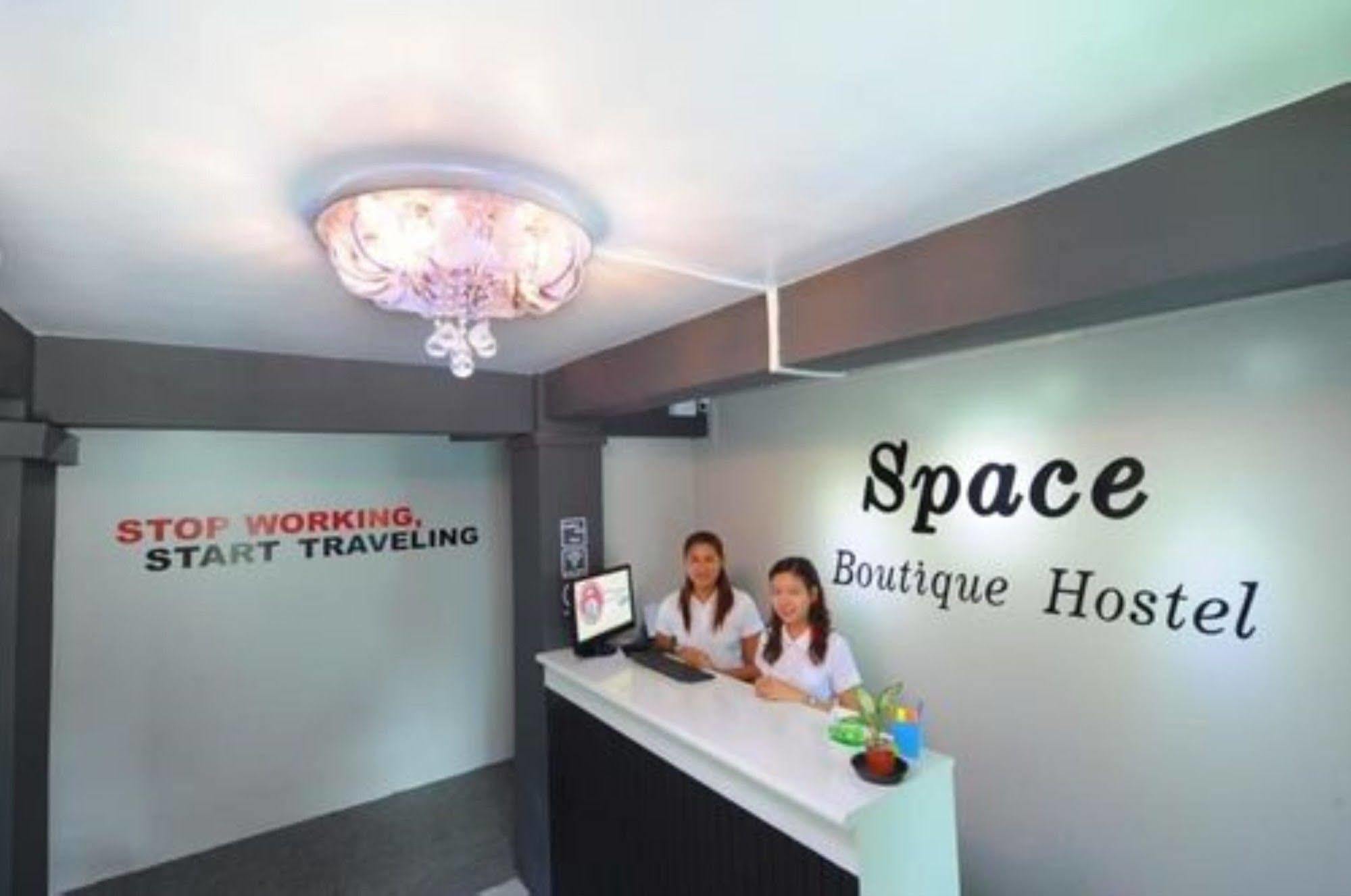 Space Boutique Hostel Γιανγκόν Εξωτερικό φωτογραφία
